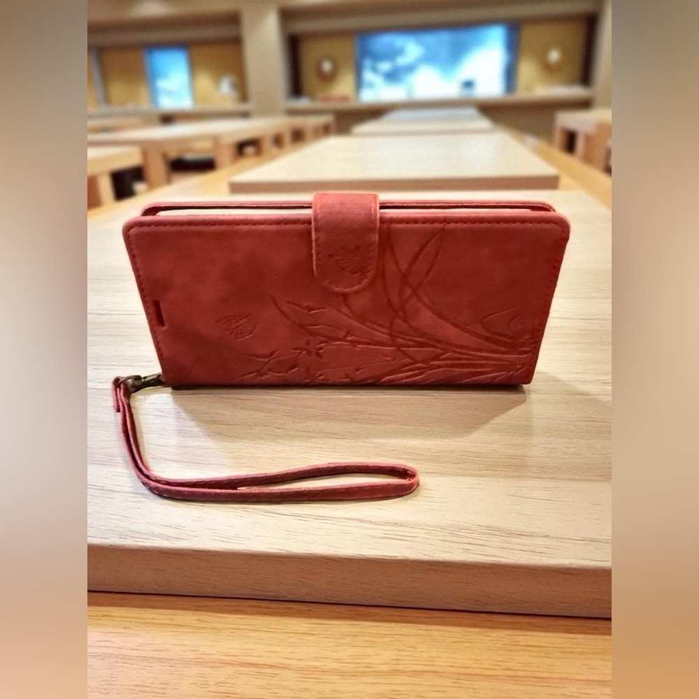 NWOT Elegant Red Embossed Women's Flower Faux Leather Flip Wallet IPhone Case